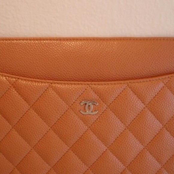 CHANEL Caramel Quilted Leather iPad Tablet Holder Cover Case W/box - Picture 4 of 7